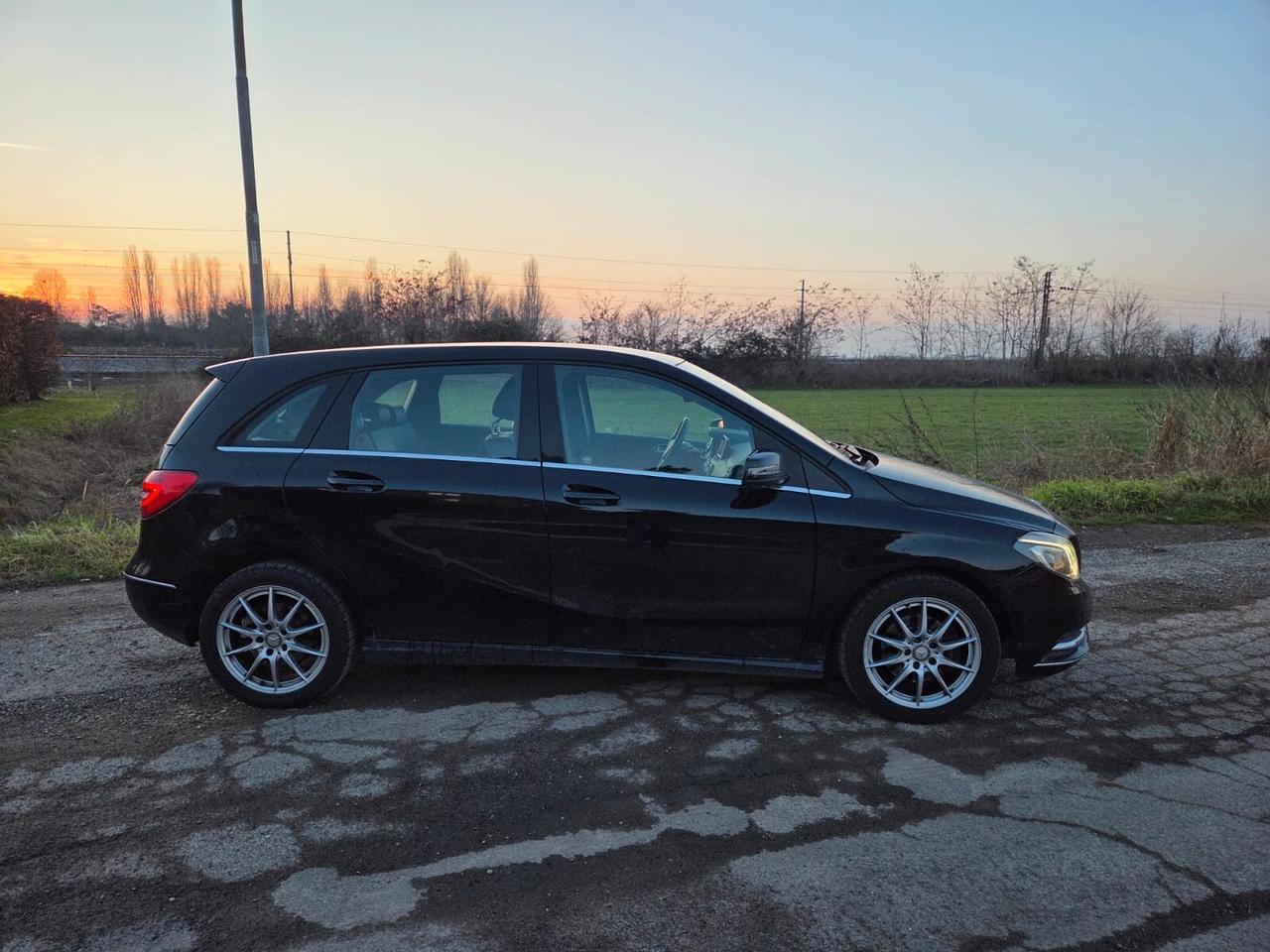 Mercedes-benz B 200 CDI Automatic Premium