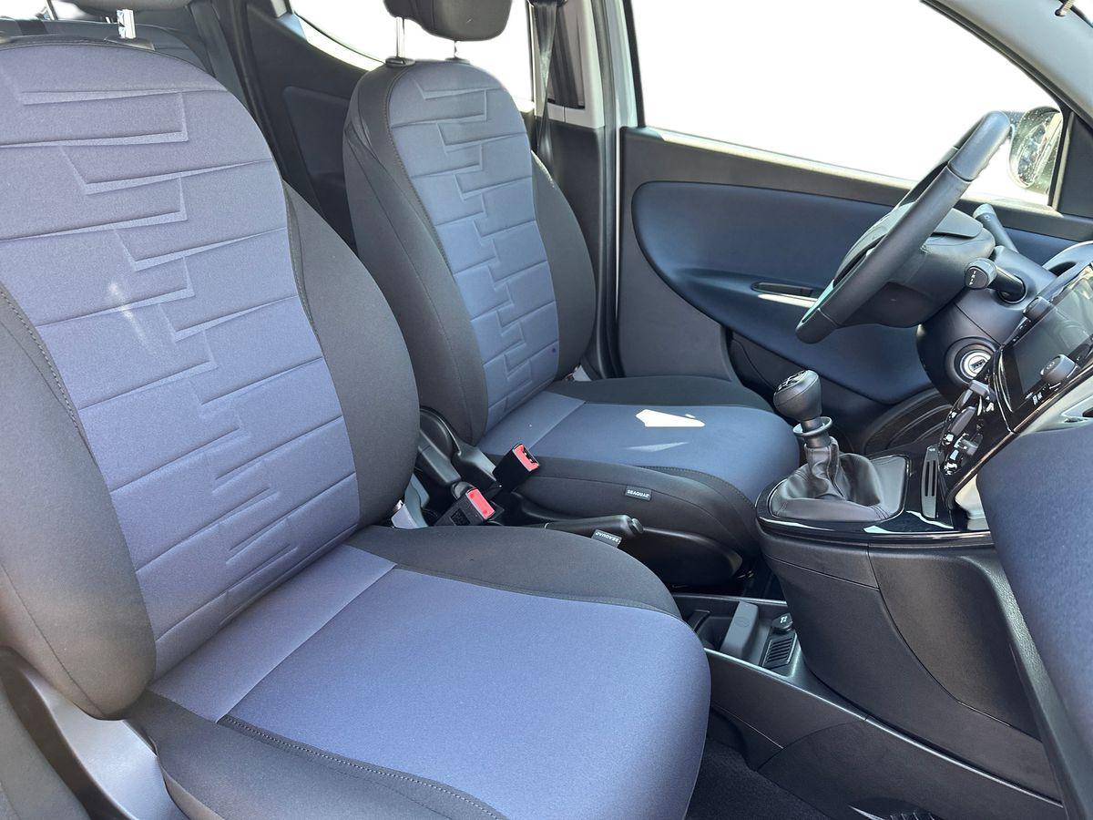 LANCIA Ypsilon III 2021 - Ypsilon 1.0 firefly hybrid Gold s&s 70cv