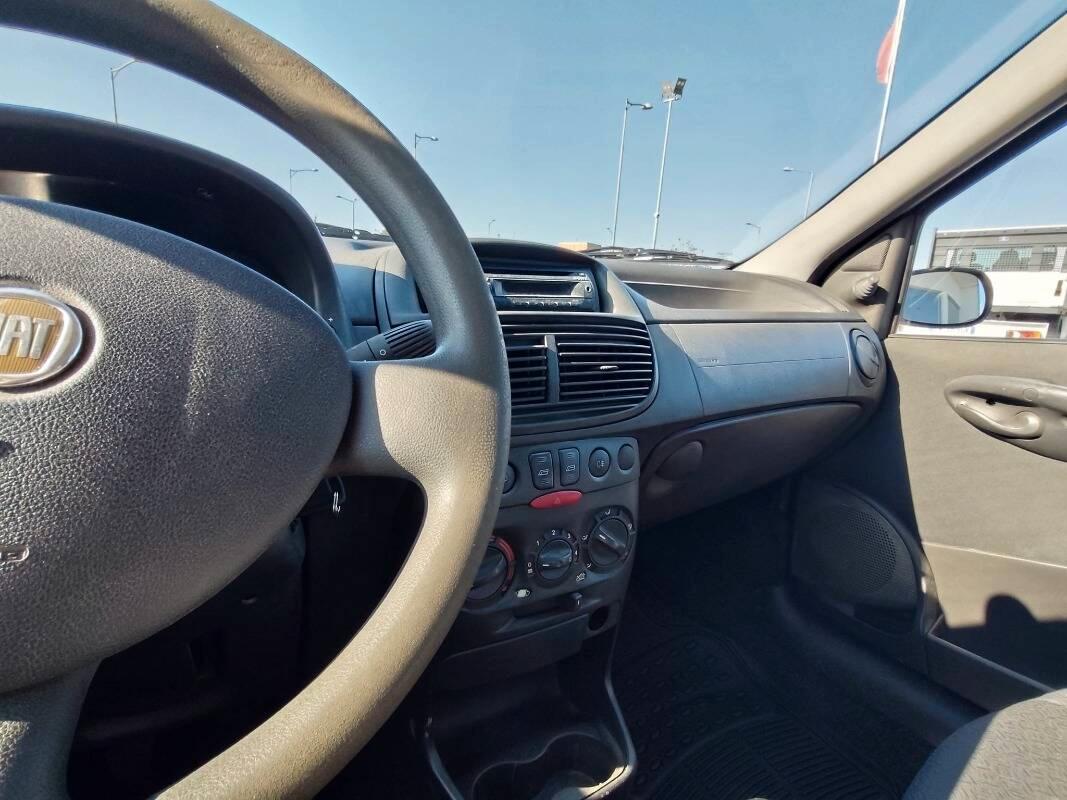 Fiat Punto 1.2 Classic Active 5p