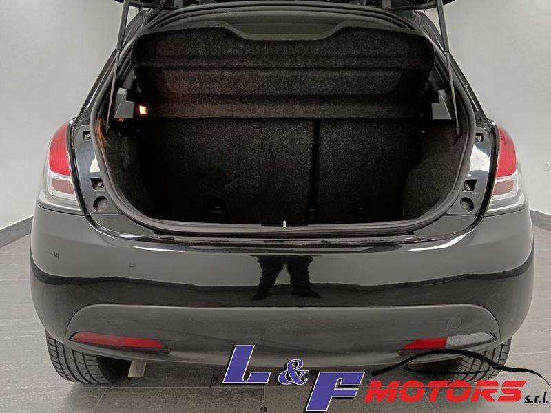 Lancia Ypsilon 1.2 69cv Gold