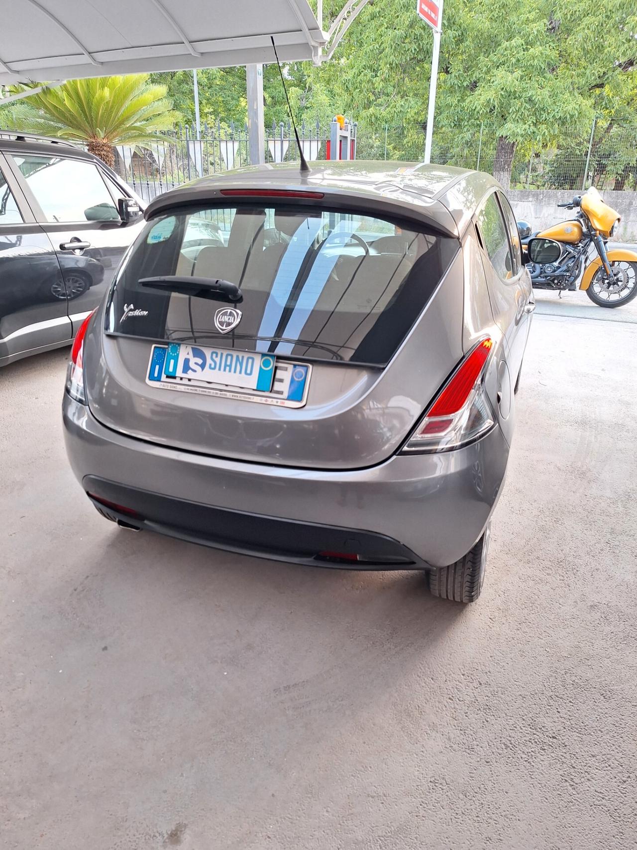 Lancia Ypsilon 1.3 MJT 95 CV 5 porte S&S Platinum