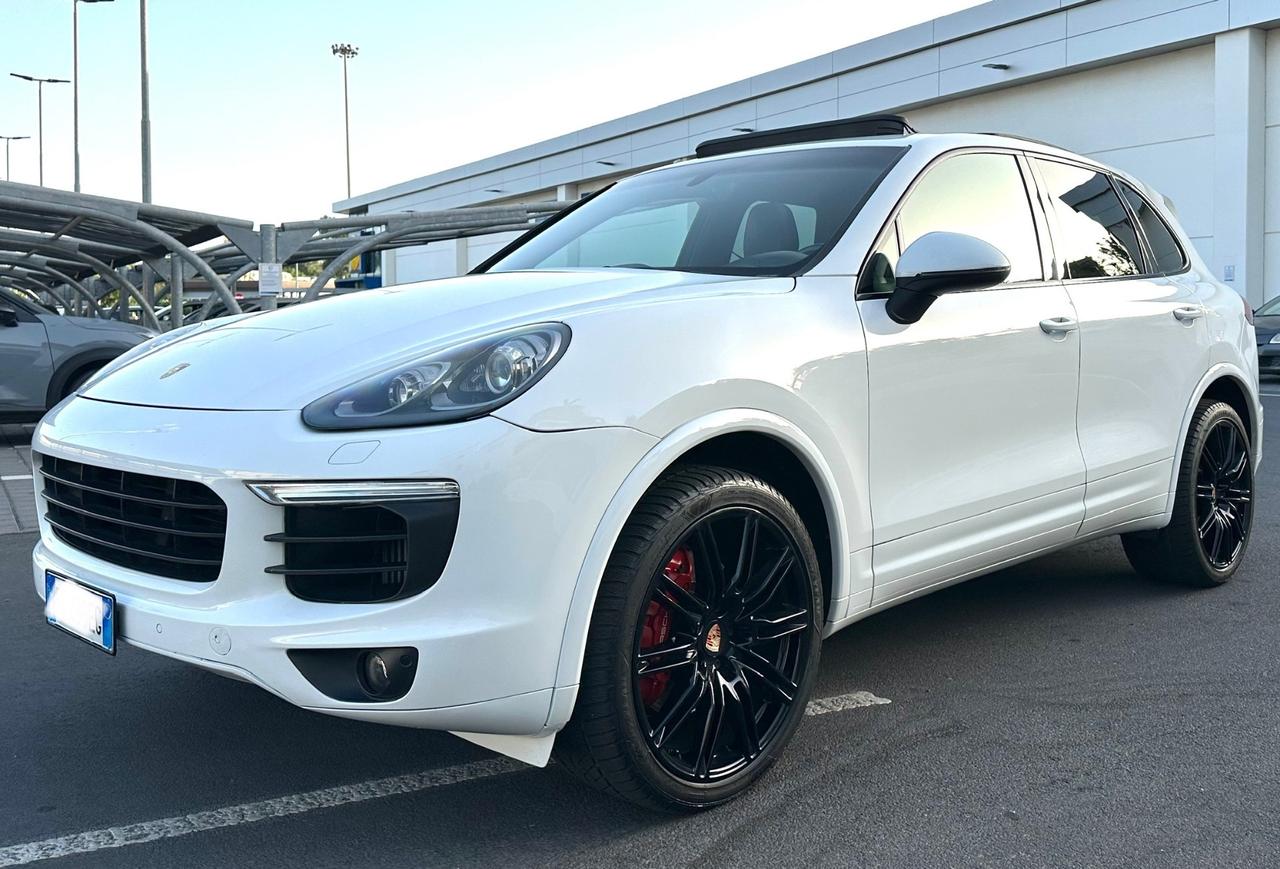 Porsche Cayenne 4.1 S Diesel 385CV Platinum Edition IPERFULL