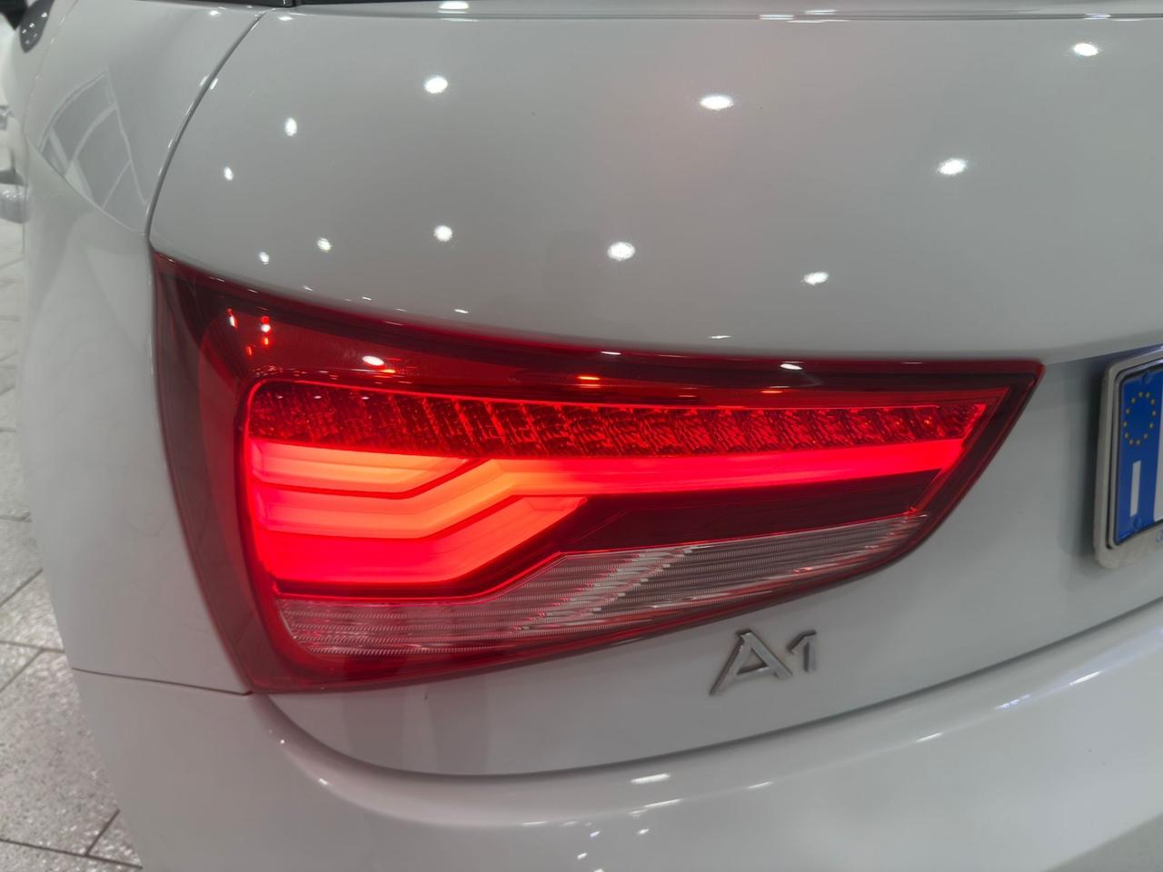 Audi A1 1.6 TDI 116 CV Metal plus Sportback