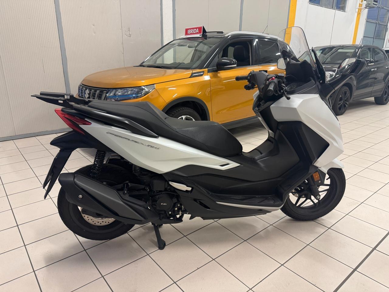Honda Forza 350 GARANZIA HONDA FINO AL 01/2030