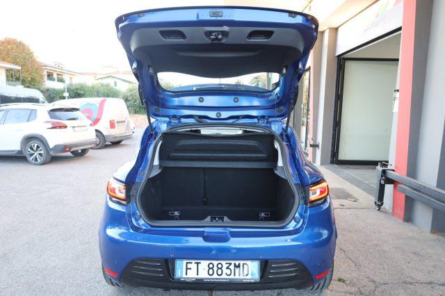 RENAULT Clio TCe 75CV 5p. Moschino per NEOPATENTATI Navi Camer