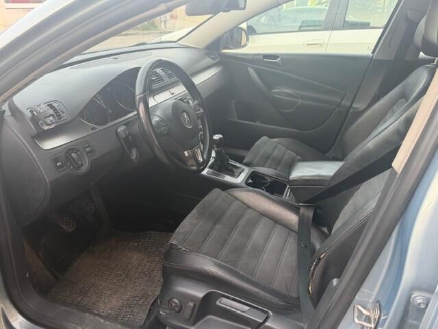 Volkswagen Passat 2.0 TDI DPF Var. High. BM Tech.