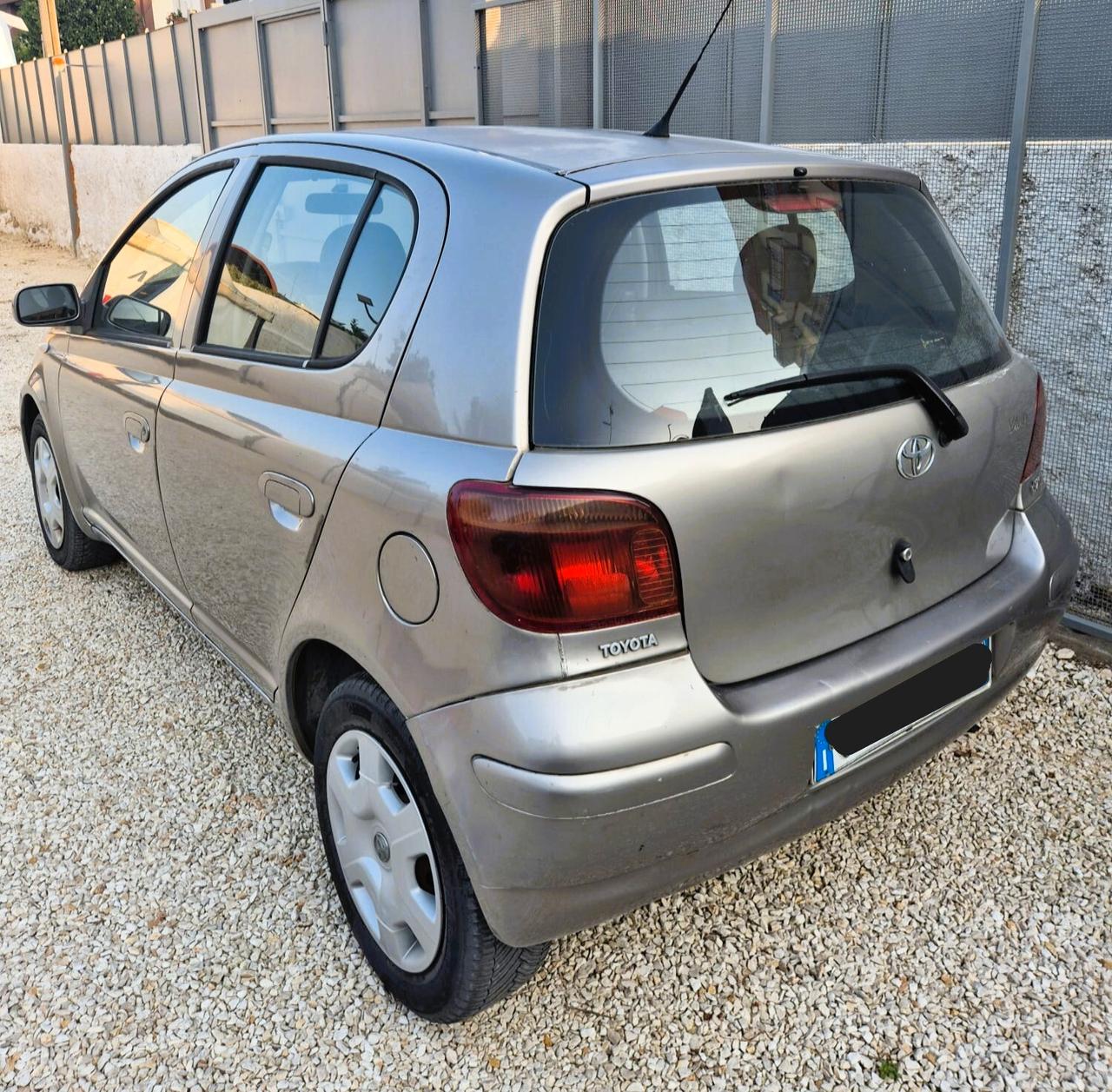 Toyota Yaris 1.4 tdi D-4D cat 5 porte Sol Blue
