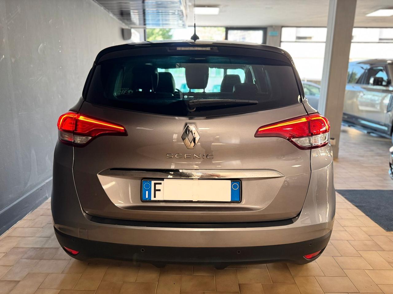 Renault Scenic Scénic dCi 8V 110 CV EDC Energy Bose