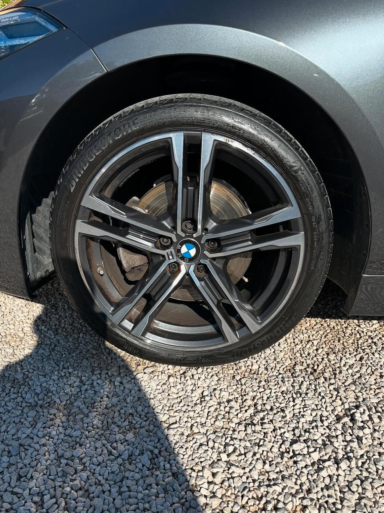 Bmw 116 116d 5p. Msport