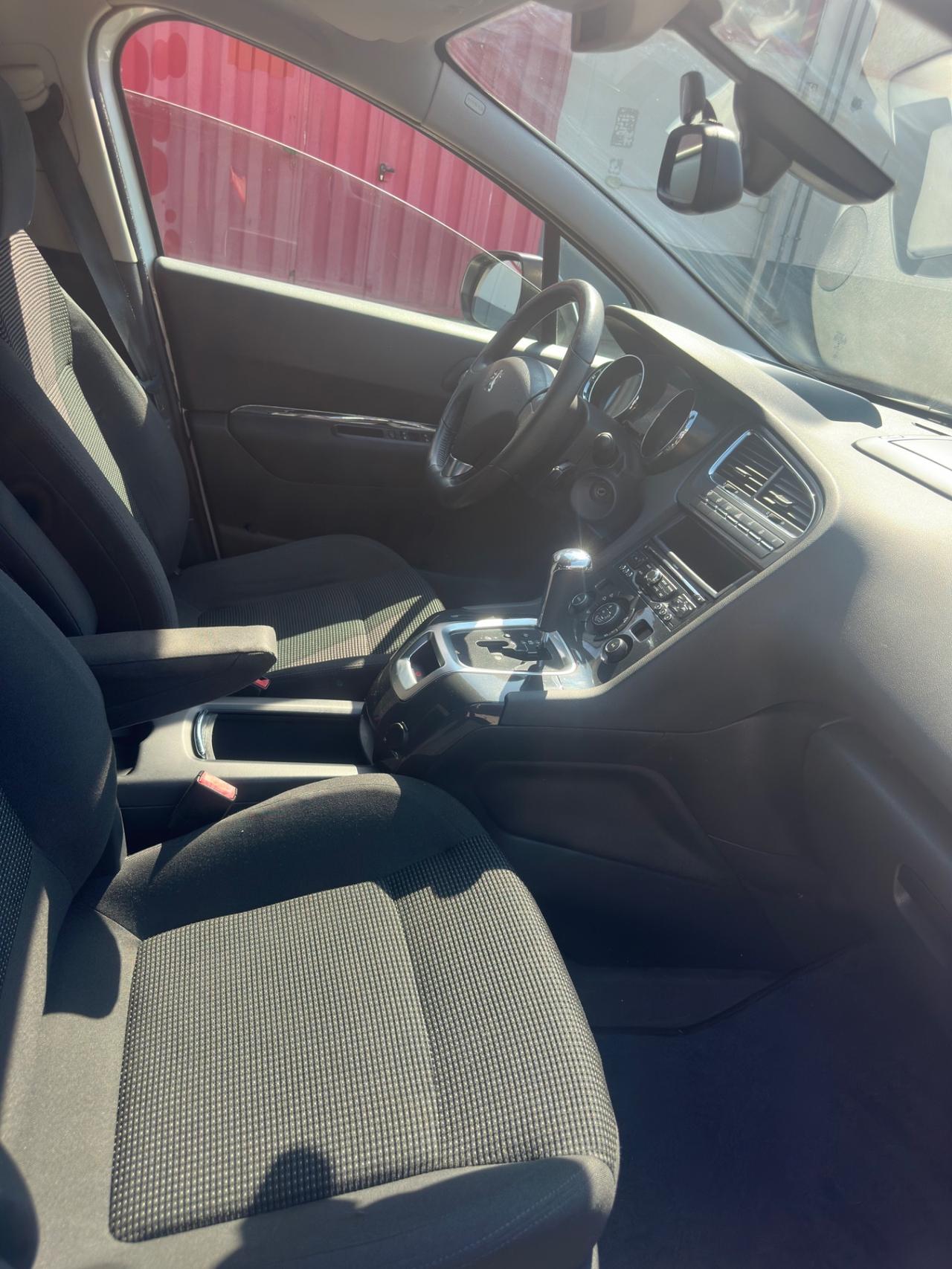 Peugeot 5008 2.0 HDi 163CV aut. Allure