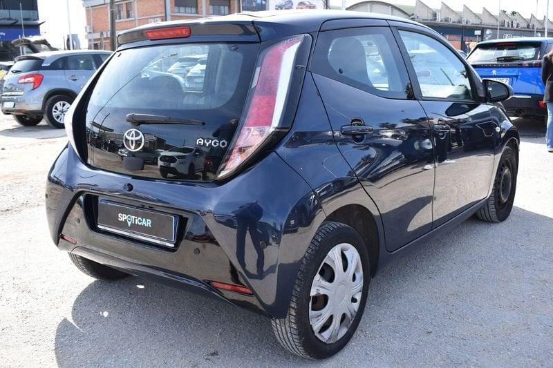 Toyota Aygo 1.0 VVT-i 69 CV 5 porte x-clusiv