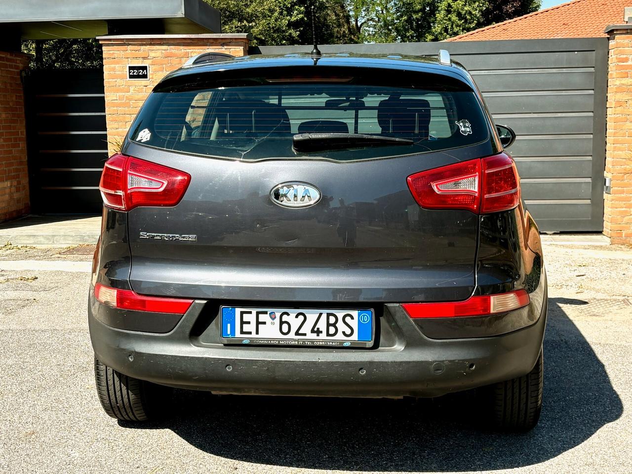 KIA SPORTAGE 1.6i(benz.)-169000km-U.Propr-2011