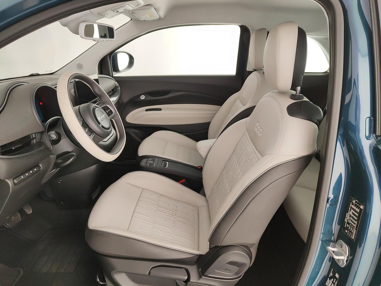 Fiat 500e 42 kWh La Prima