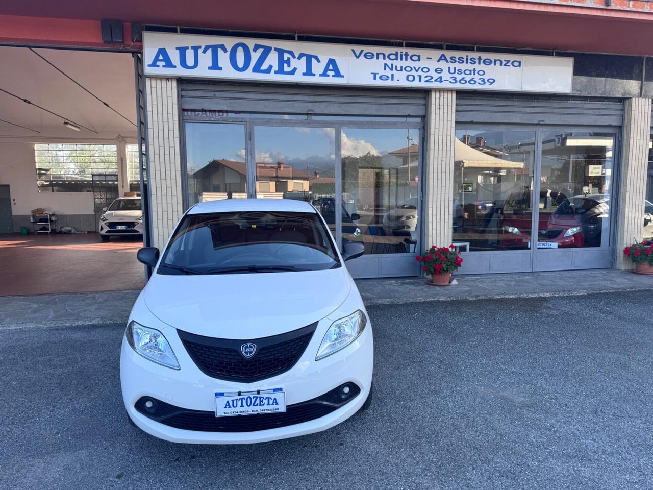 Lancia Ypsilon 1.2 69 CV Elefantino Blu