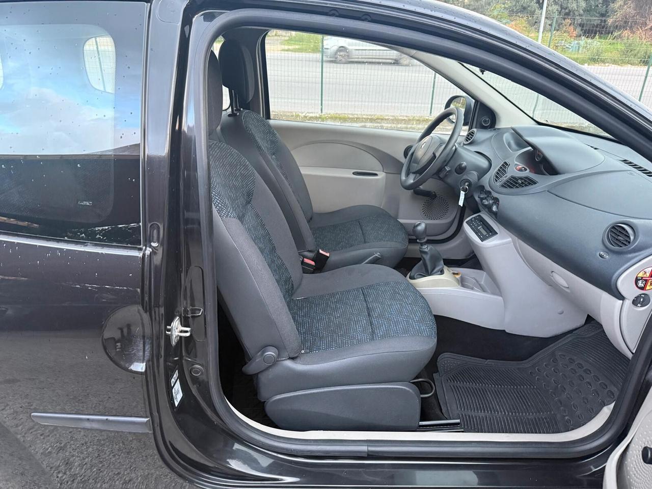 Renault Twingo 1.2 8V