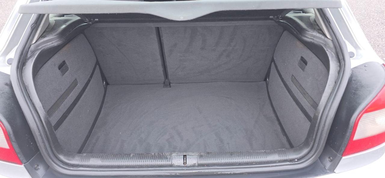 Audi A3 1.9 TDI/130 CV cat 5p. Ambiente neopatentati