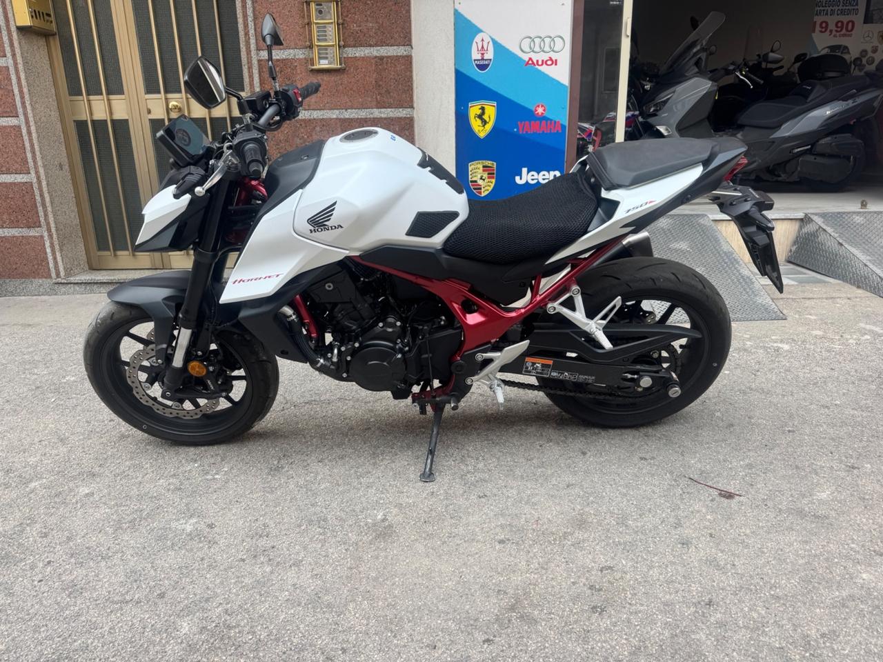 Honda Hornet 750 Sport