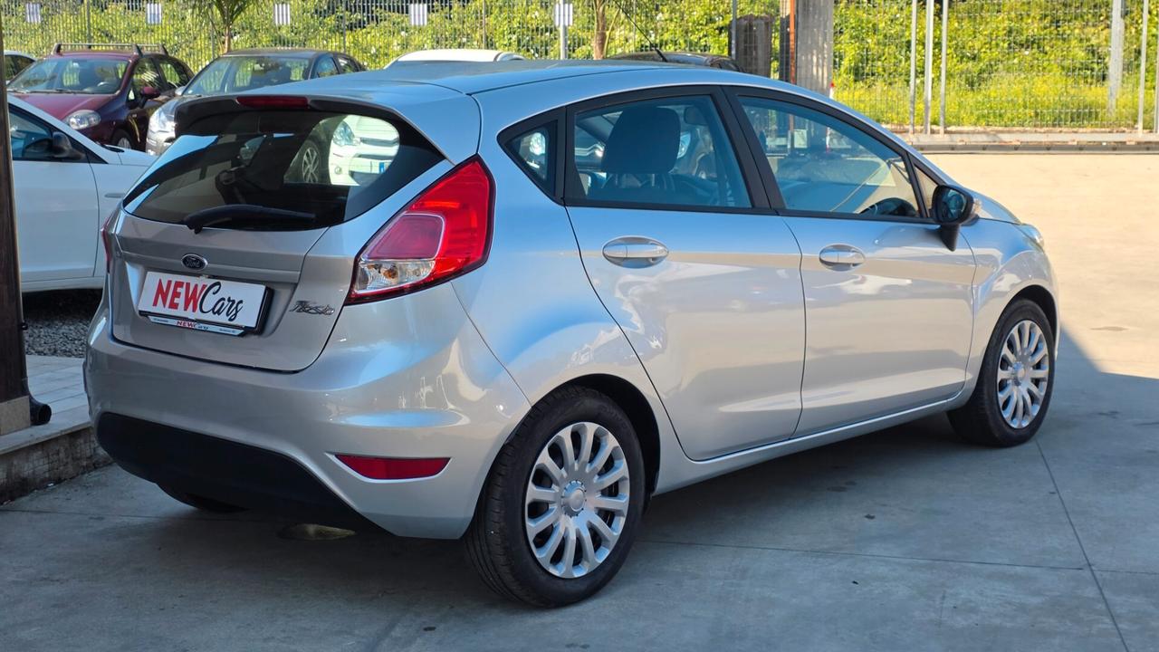 Ford Fiesta 1.5 TDCi 75CV 5 porte Titanium