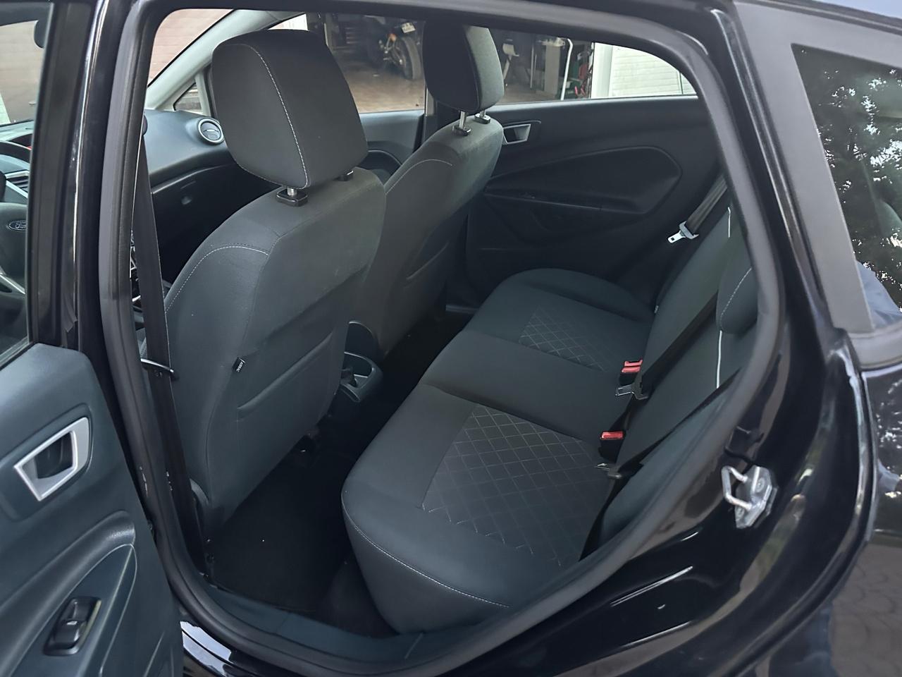 Ford Fiesta 1.2 60CV 5 porte Titanium G P L BELLISSIMA SOLO 134.000 KM IDONEA PER NEO0PATENTATII PERMUTABILE