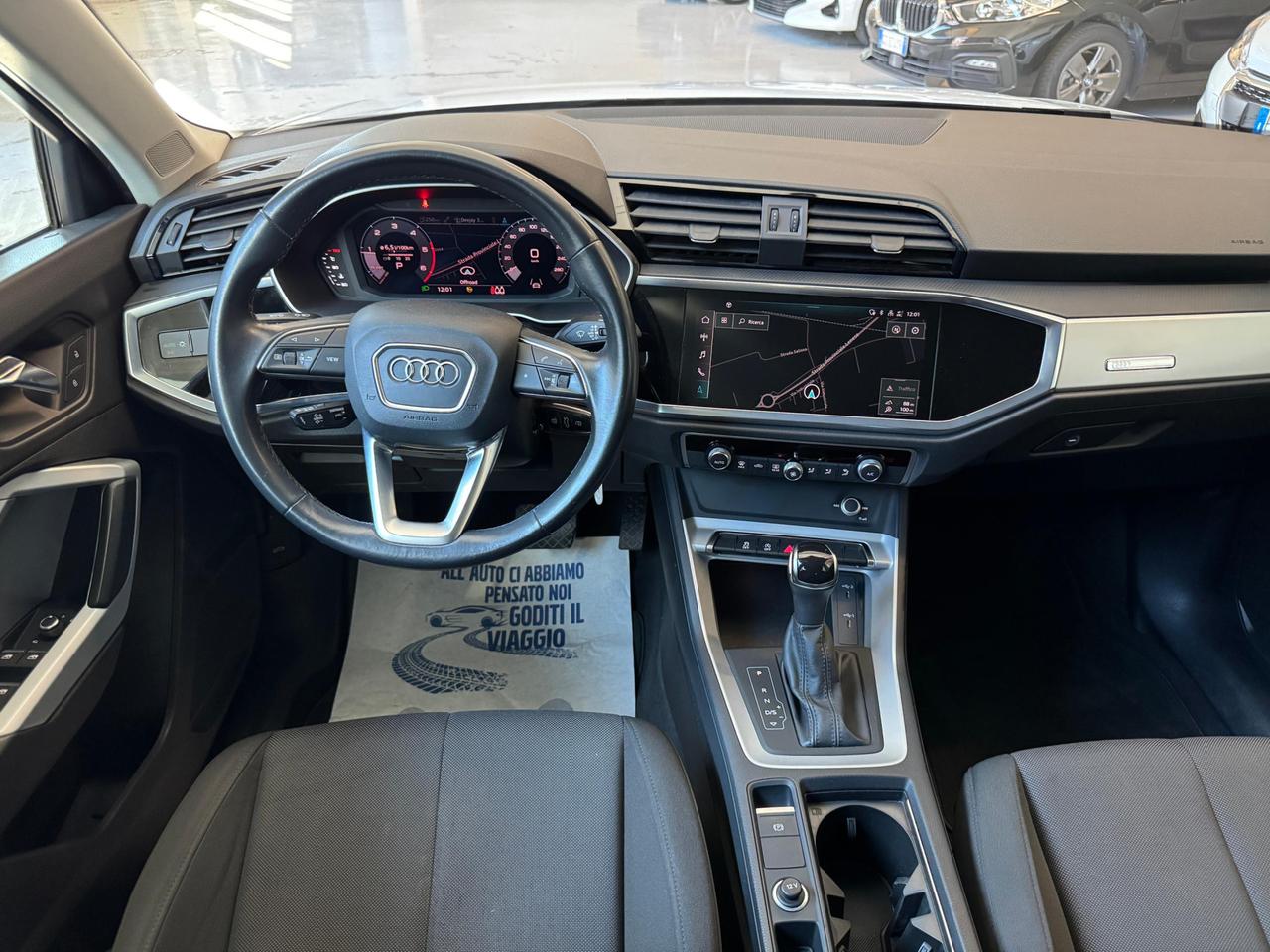 Audi Q3 35 2.0 tdi Business s-tronic