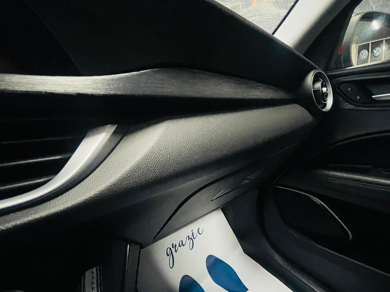 Alfa Romeo Stelvio 2.2 Turbodiesel 190 CV AT8 RWD Business