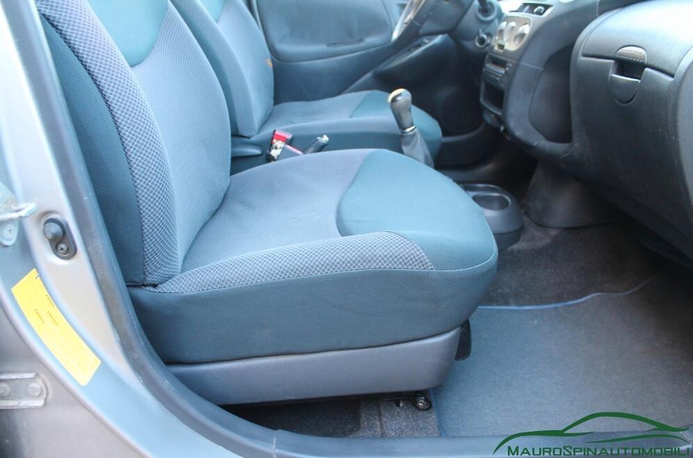 Toyota Yaris 1.3 BENZINA 35000 KM