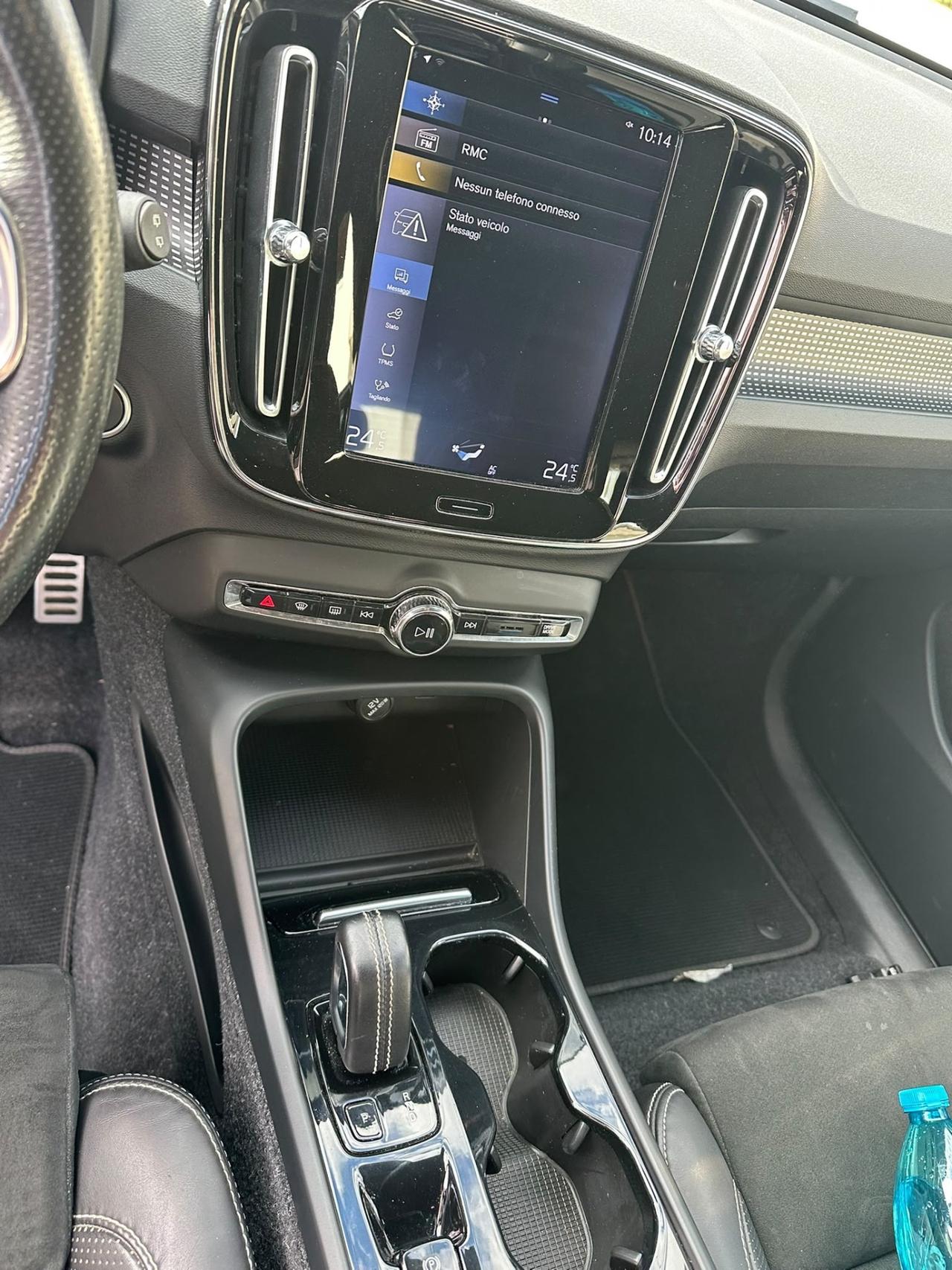 Volvo XC40 D3 AWD Geartronic R-DESIGN