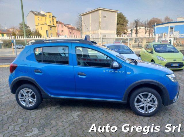 DACIA Sandero 0.9 TCe Easy-R Brave - Garanzia fino 36 mesi