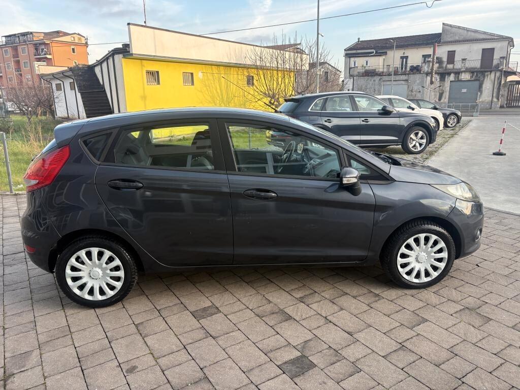 Ford Fiesta 1.4 5 porte Bz.- GPL Titanium