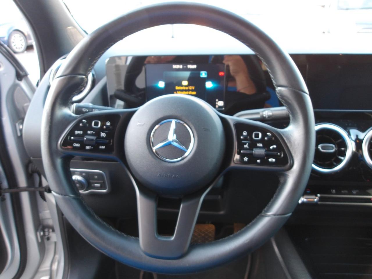 Mercedes GLA 200 d Matic Style