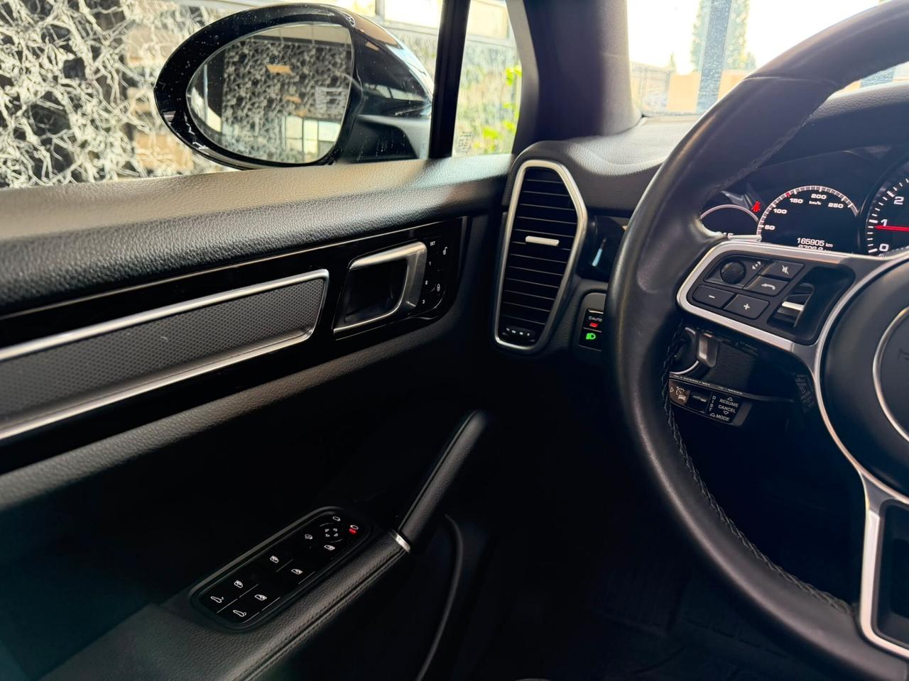 Porsche Cayenne 3.0 V6