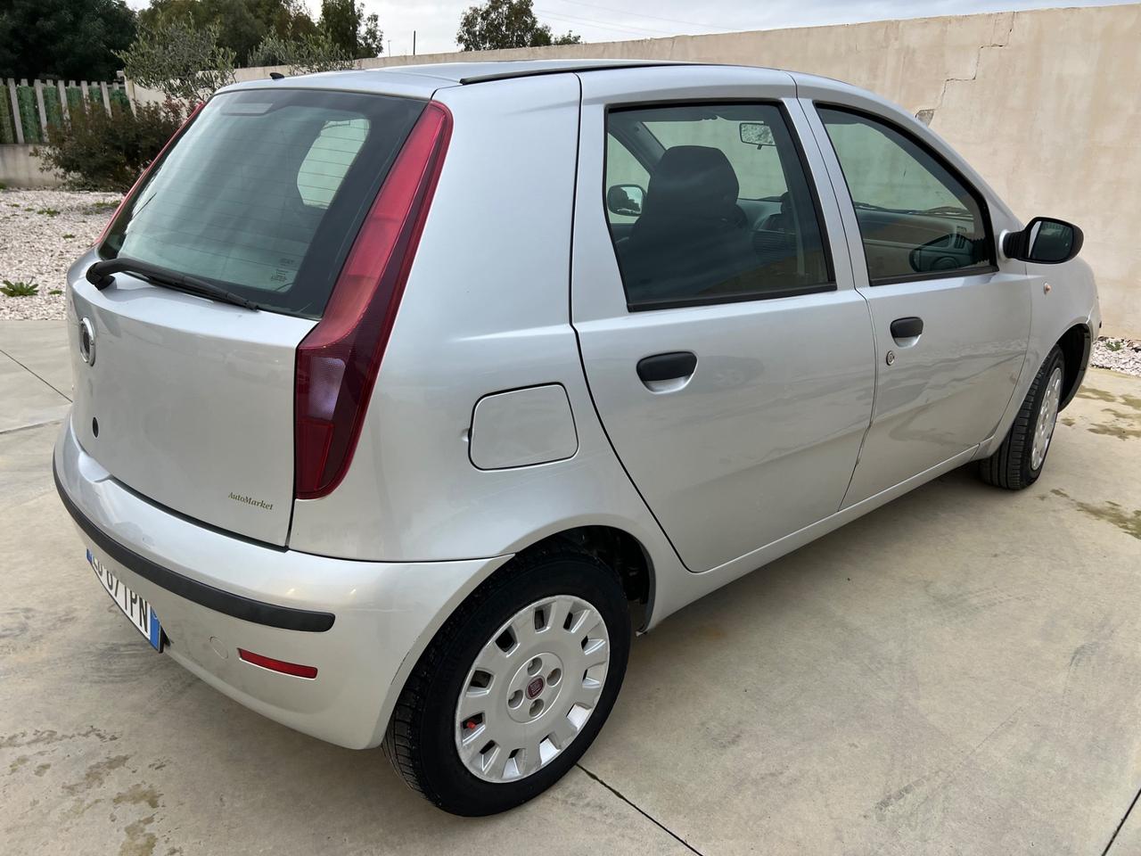 Fiat Punto 1.2 benzina 5 porte 93 Mila Km 2010