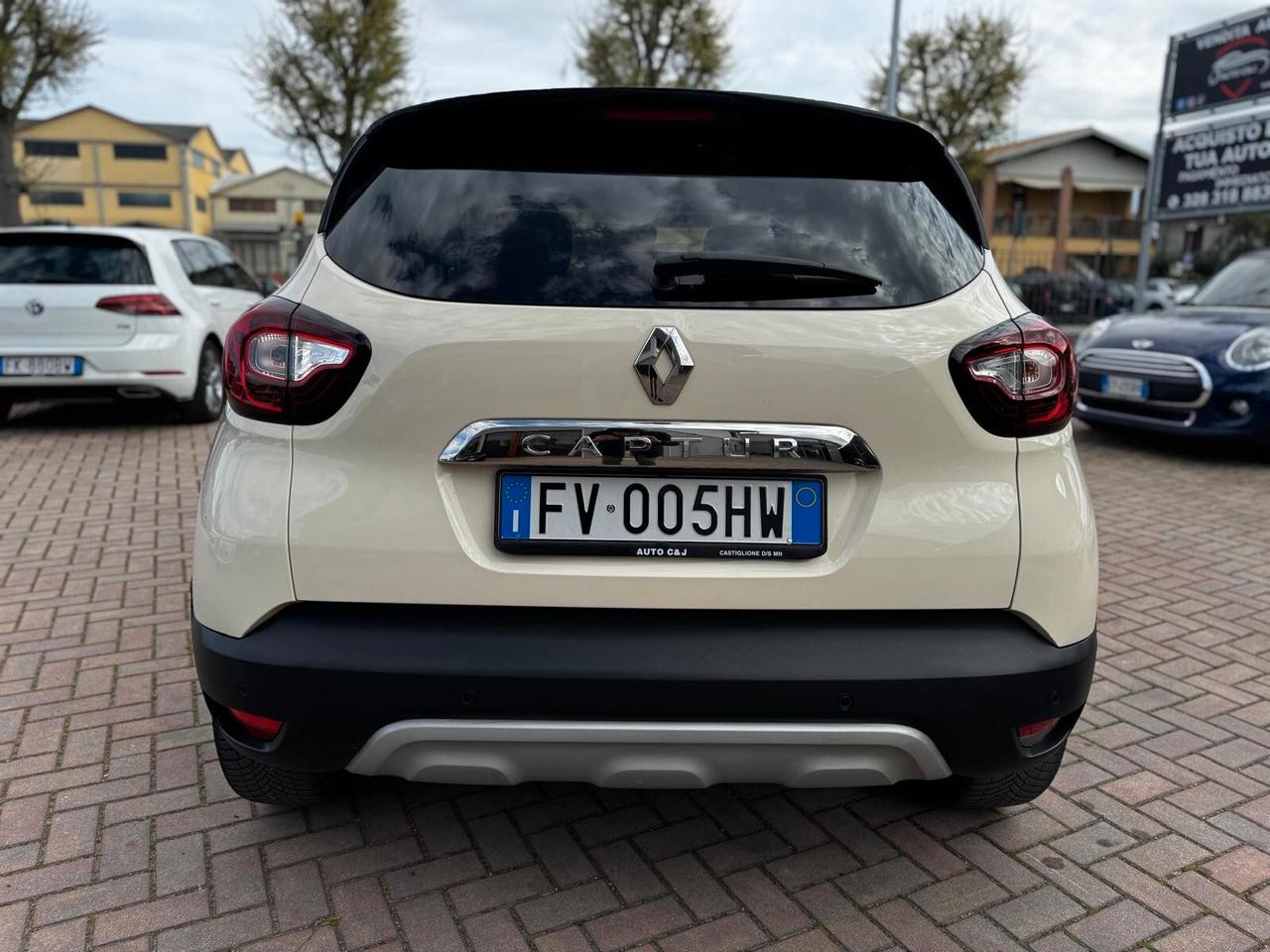 Renault Captur dCi 8V 90 CV EDC Initiale Paris