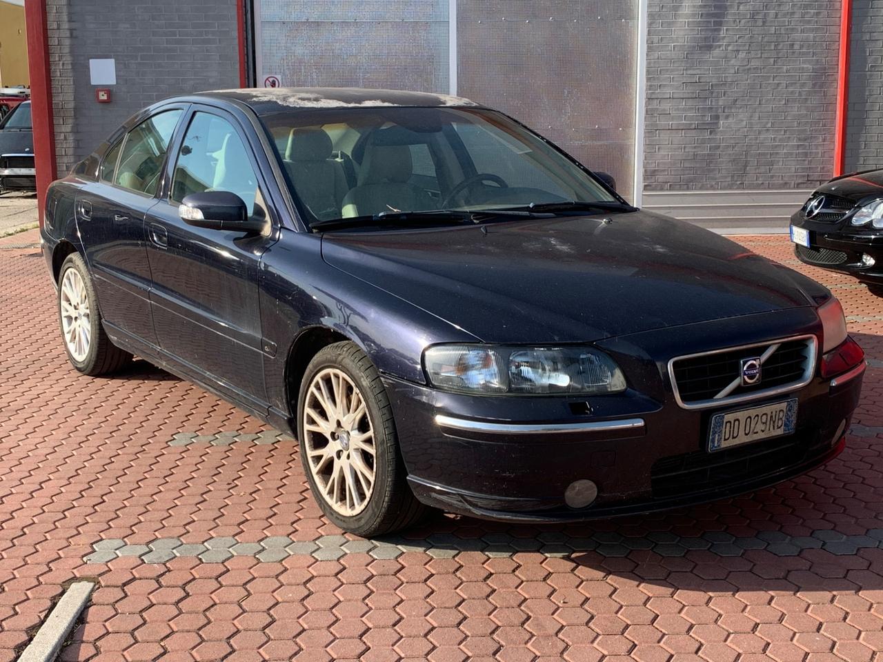 Volvo S60 2.4 D5 20V (185CV) cat Summum