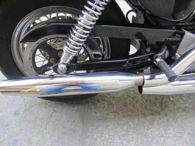 HARLEY-DAVIDSON 1200 Sportster Roadster L