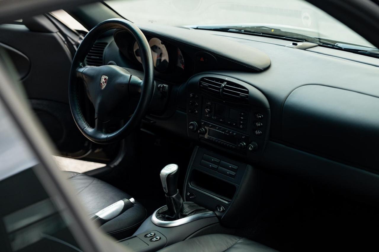 Porsche 911 Carrera cat Coupé
