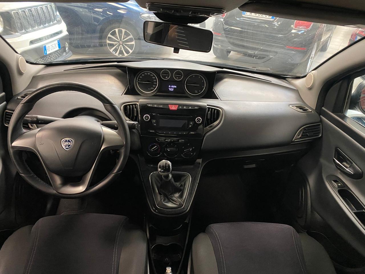 Lancia Ypsilon 1.3 MJT 16V 95 CV 5 porte S&S Silver