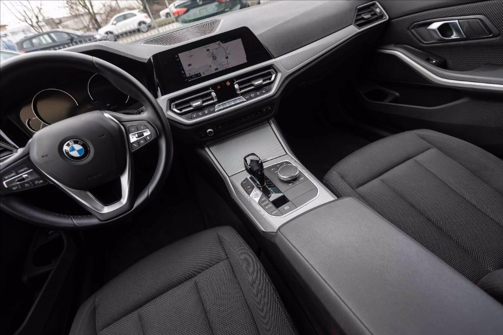 BMW 318d Touring Business Advantage auto del 2020