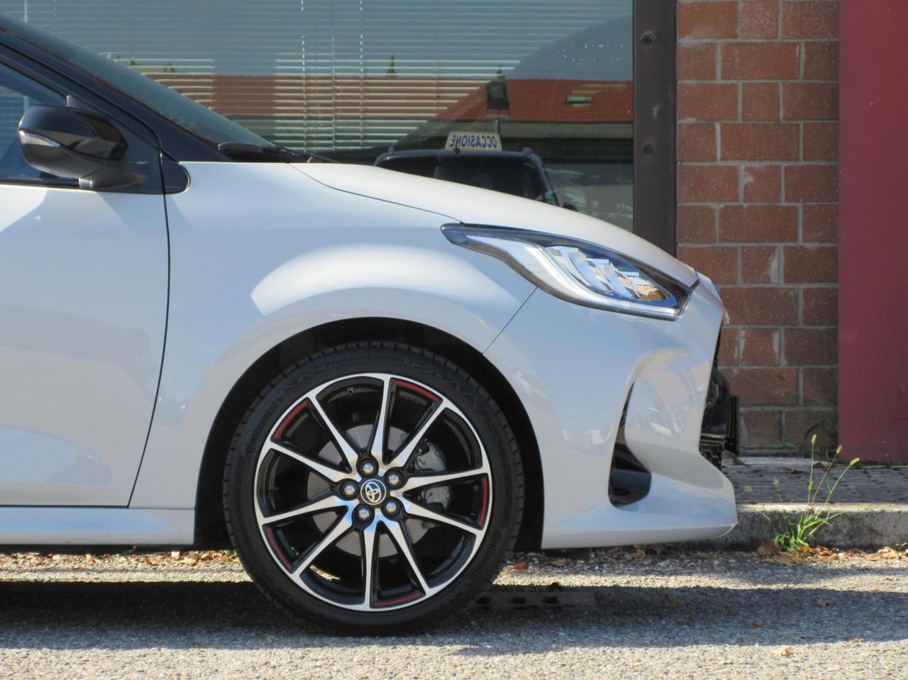 Toyota Yaris 1.5h GR Sport