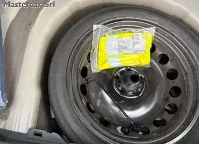 VOLKSWAGEN Taigo Taigo 1.0 tsi R-Line 110cv dsg- Tetto - GL994KE