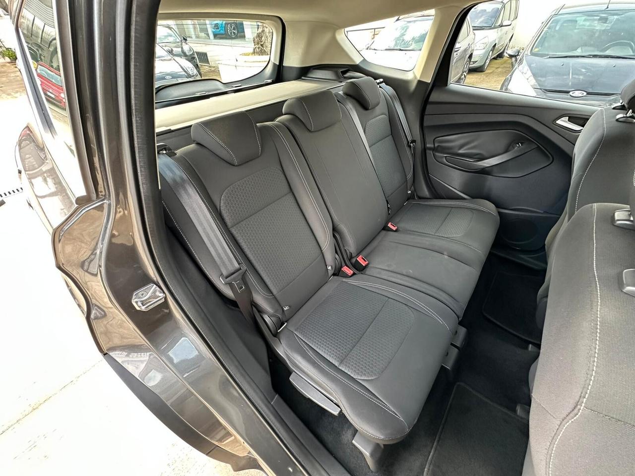 Ford Kuga 1.5 TDCI 120 CV S&S 2WD Titanium