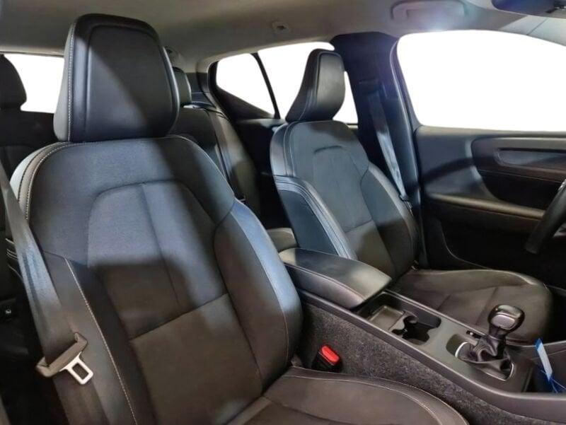 Volvo XC40 D3 150 CV NAVI LED Business