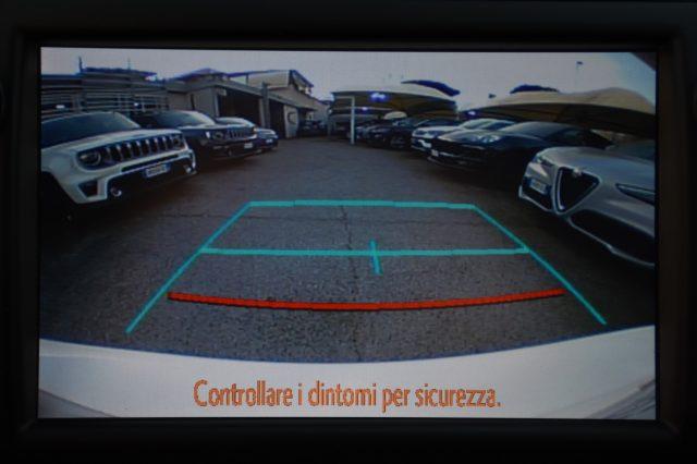 TOYOTA Yaris 1.5 Hybrid 5 porte