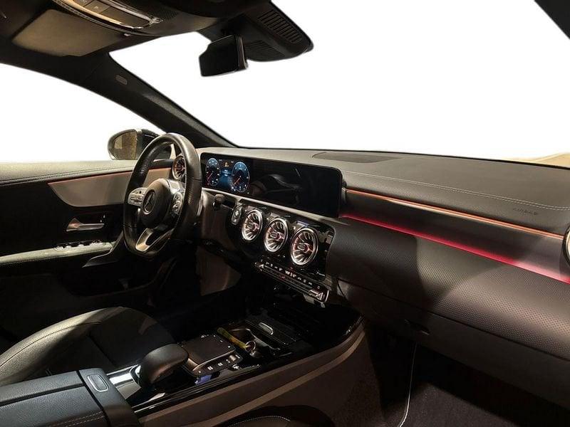 Mercedes-Benz Classe A A 180 d Premium Night edition Plus auto