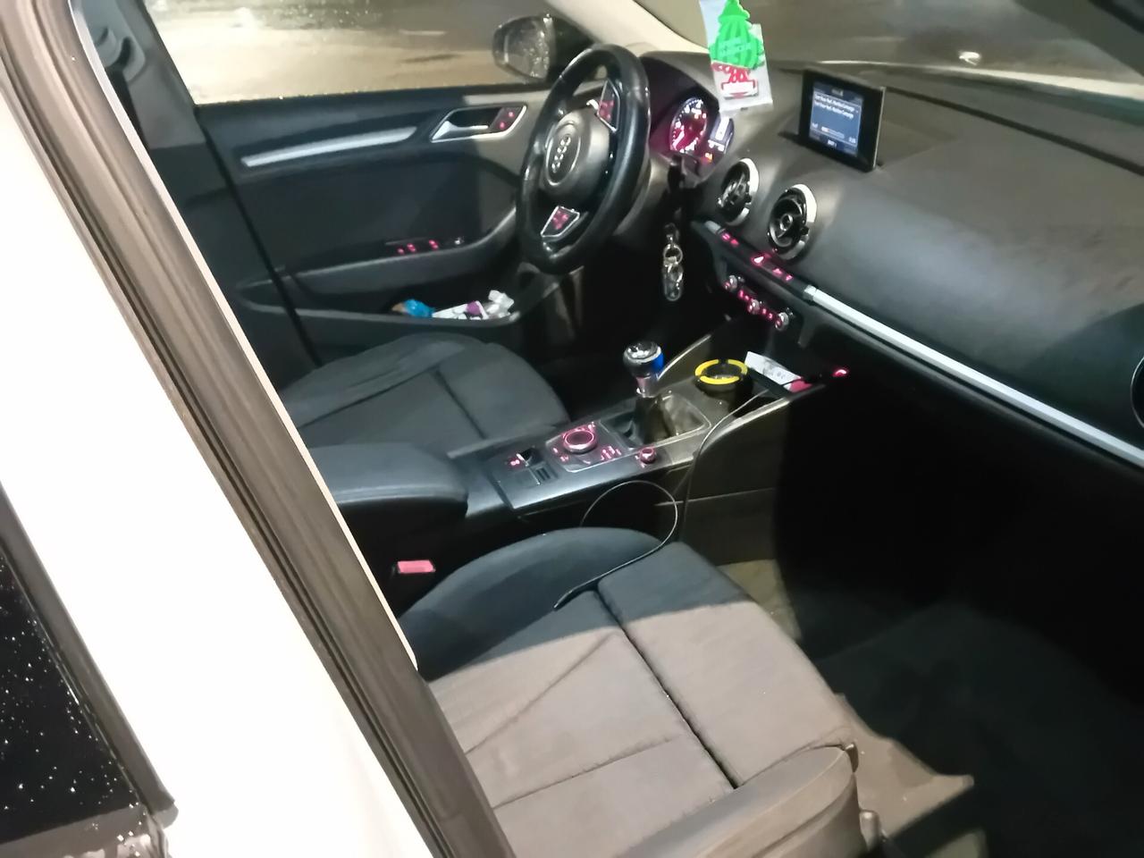 Audi A3 SPB 1.6 TDI clean diesel Ambition