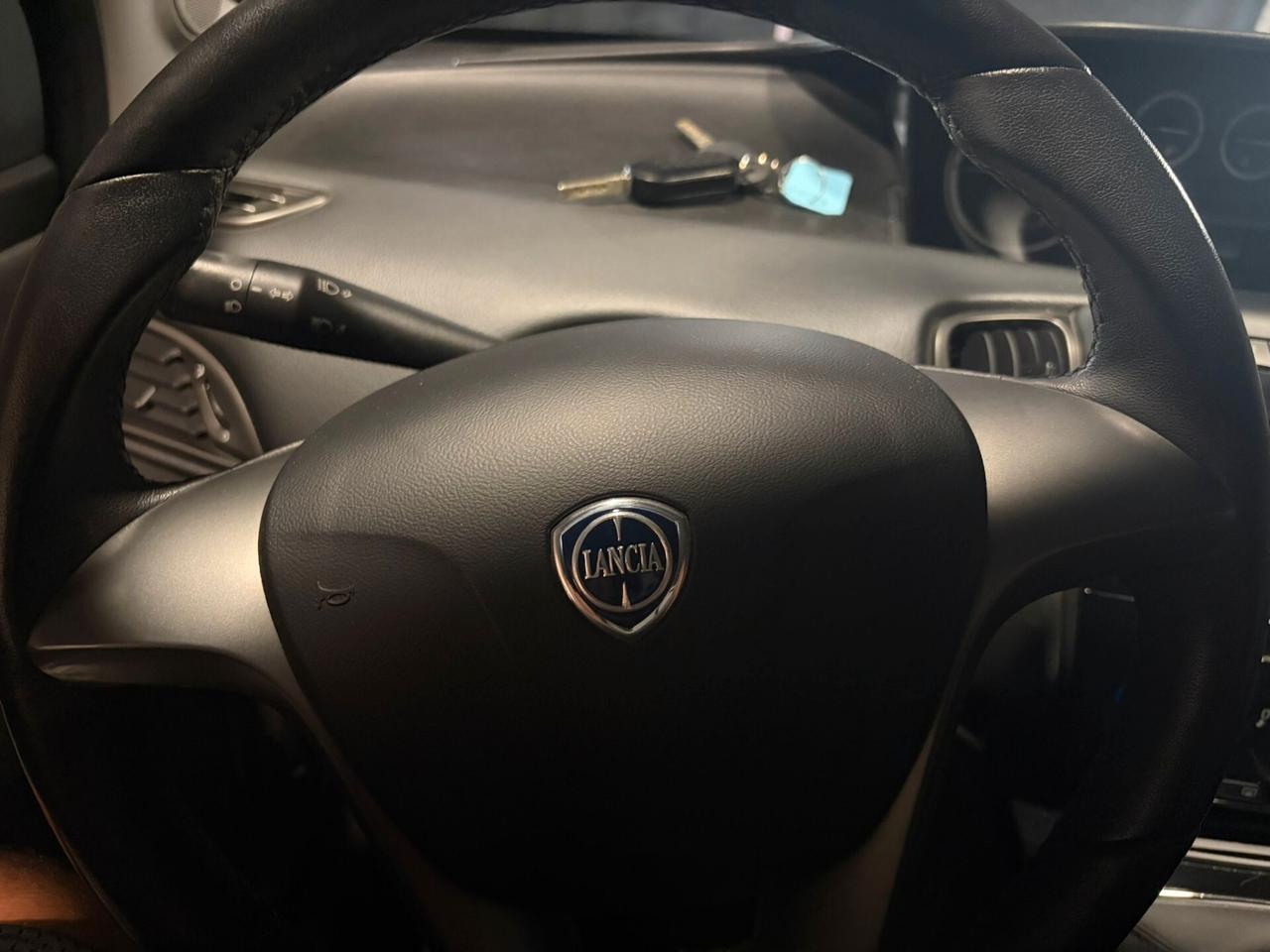 LANCIA YPSILON DEL 2012 900 BENZINA 30.000 KM