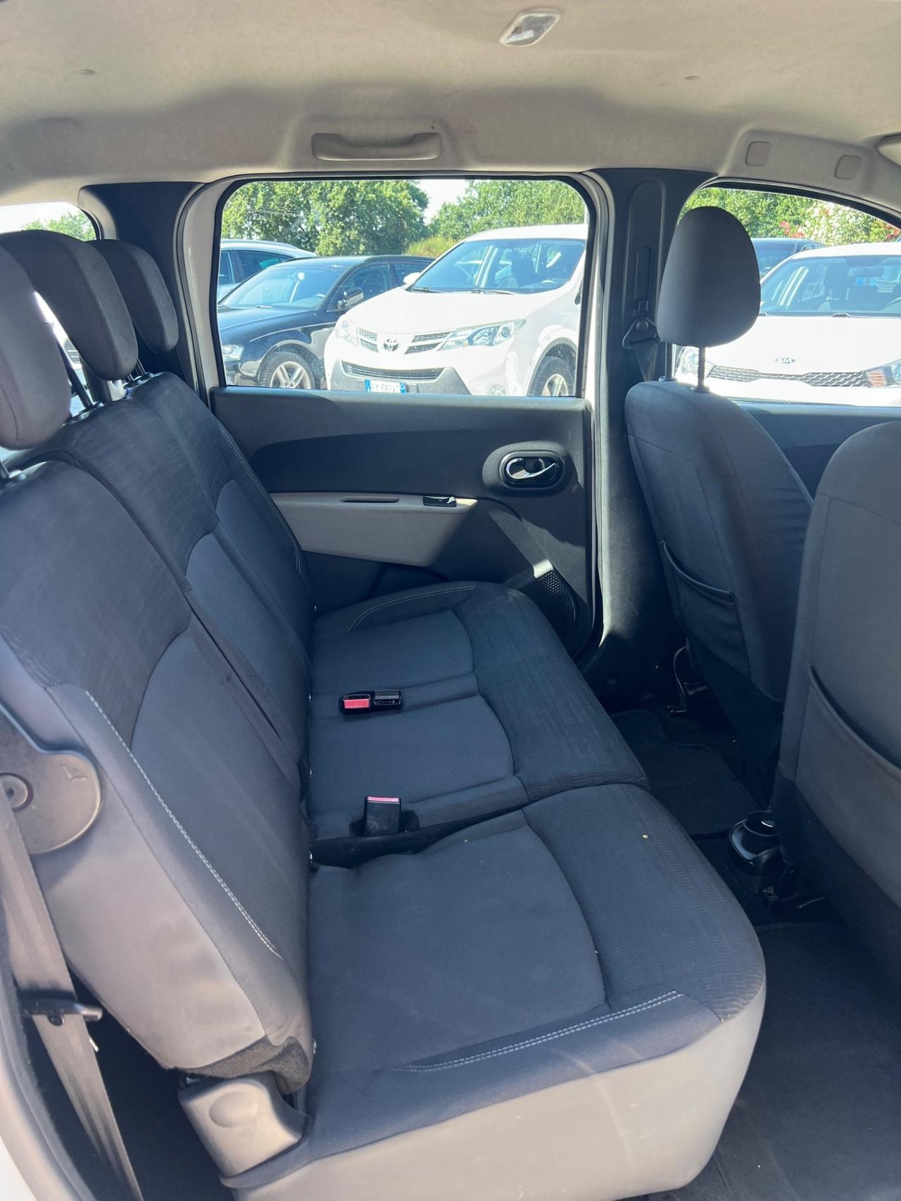 Dacia Lodgy 1.6 8V 85CV GPL 5 posti Lauréate