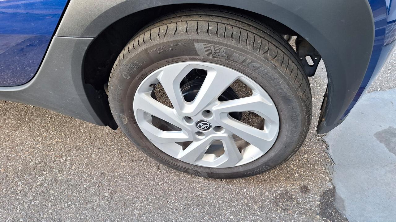 Toyota Aygo X 1.0 VVT-i 72 CV 5 porte Trend