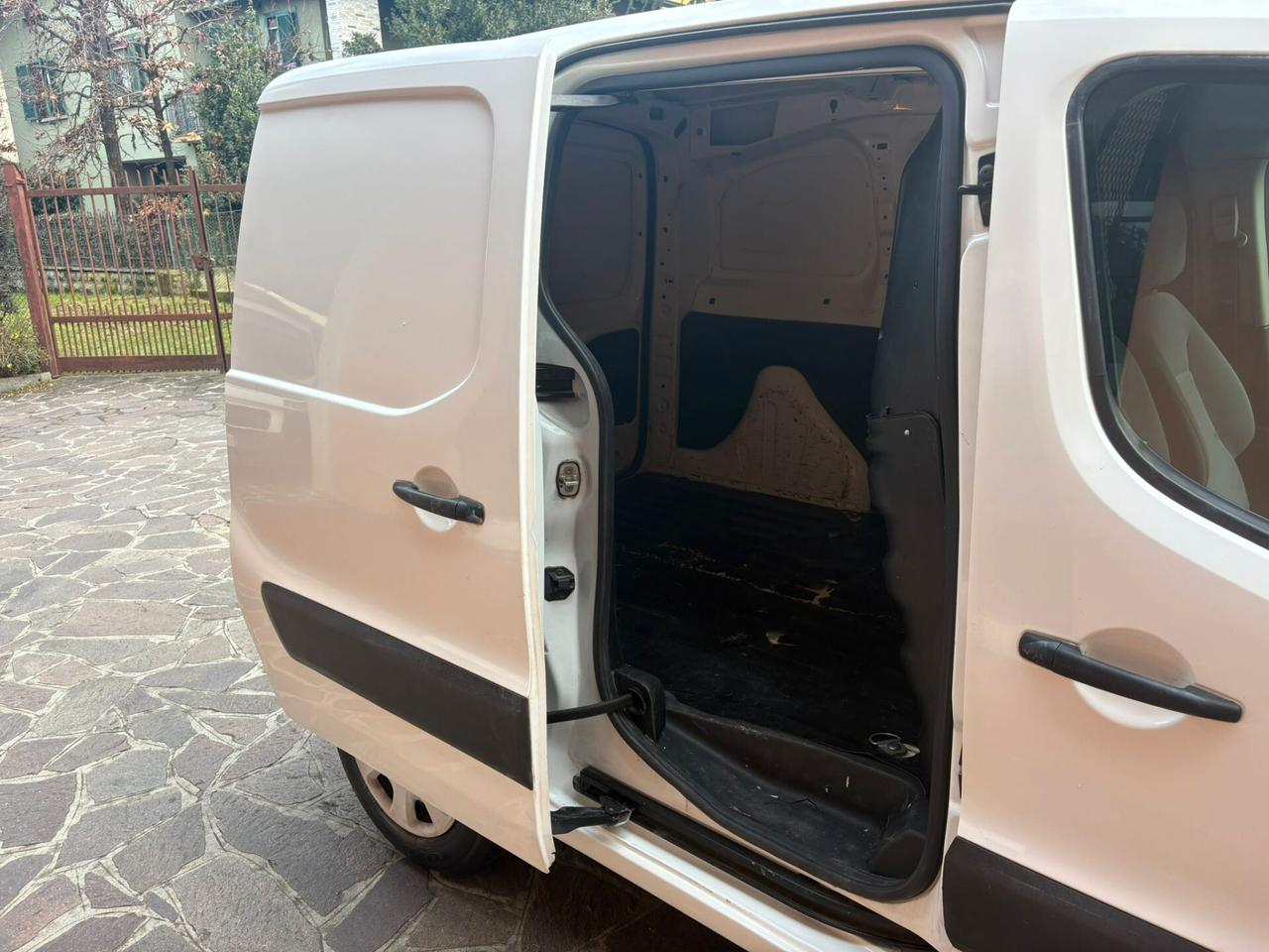 Peugeot Partner 1.6 8V HDi 90CV FAP L1 2 posti Furgone