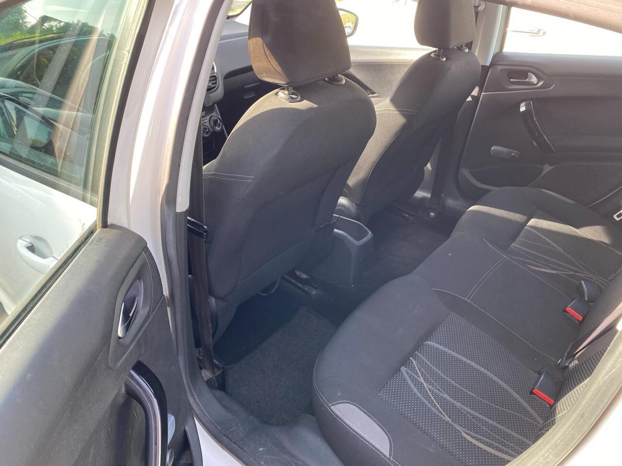 PEUGEOT - 208 - 1.2 VTi 82 CV 5p. Allure - NEOPATE